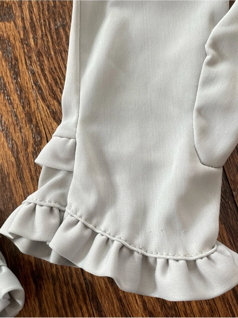 Vintage 1950's Women’s Light Gray Nylon Gloves With Ruffles Sz Small-Medium